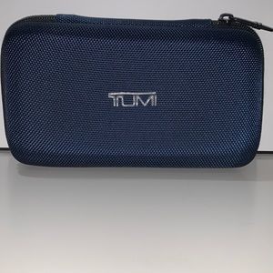 Tumi by Delta Zip Around Amenity Kit Bag